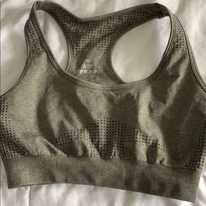 NVGTN sports bra